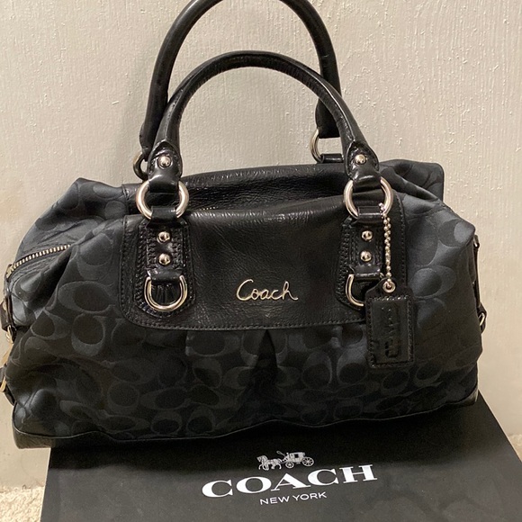 Coach large Madison bag euc f15669 - Picture 1 of 9